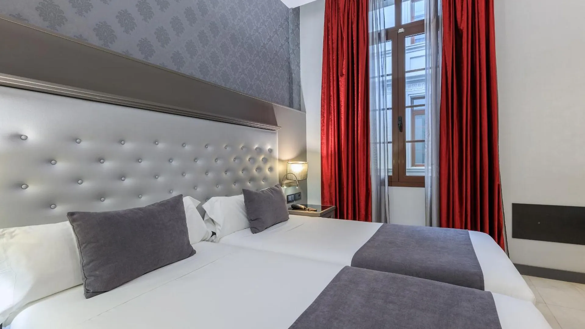 Hotel Ciutadella Barcelona 4*,