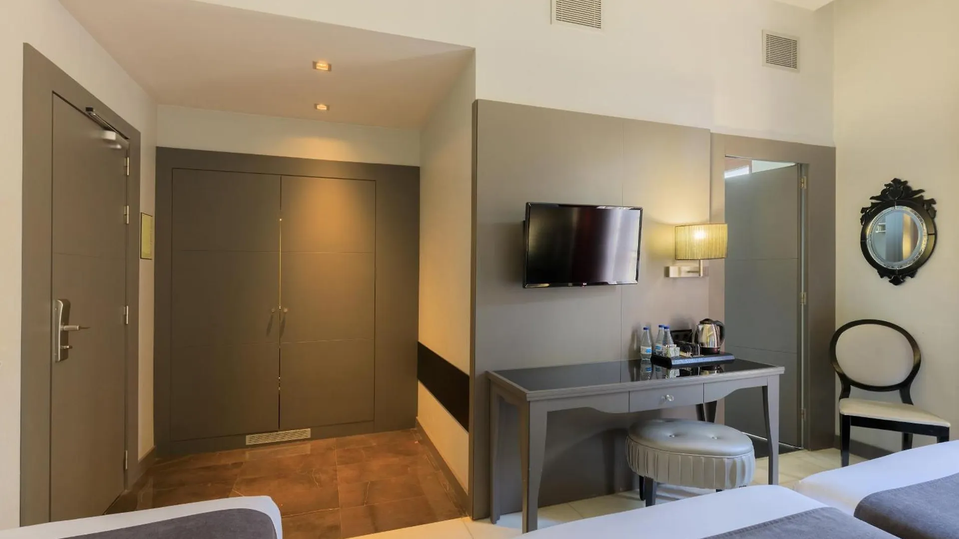 ****  Hotel Ciutadella Барселона Испания