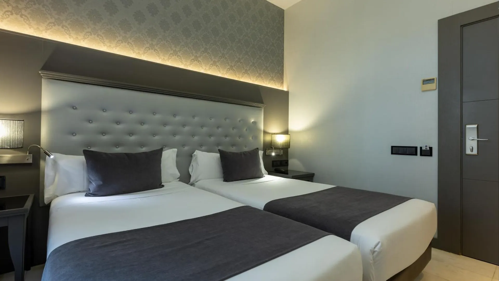 Hotel Ciutadella Barcelona 4*,  Spain